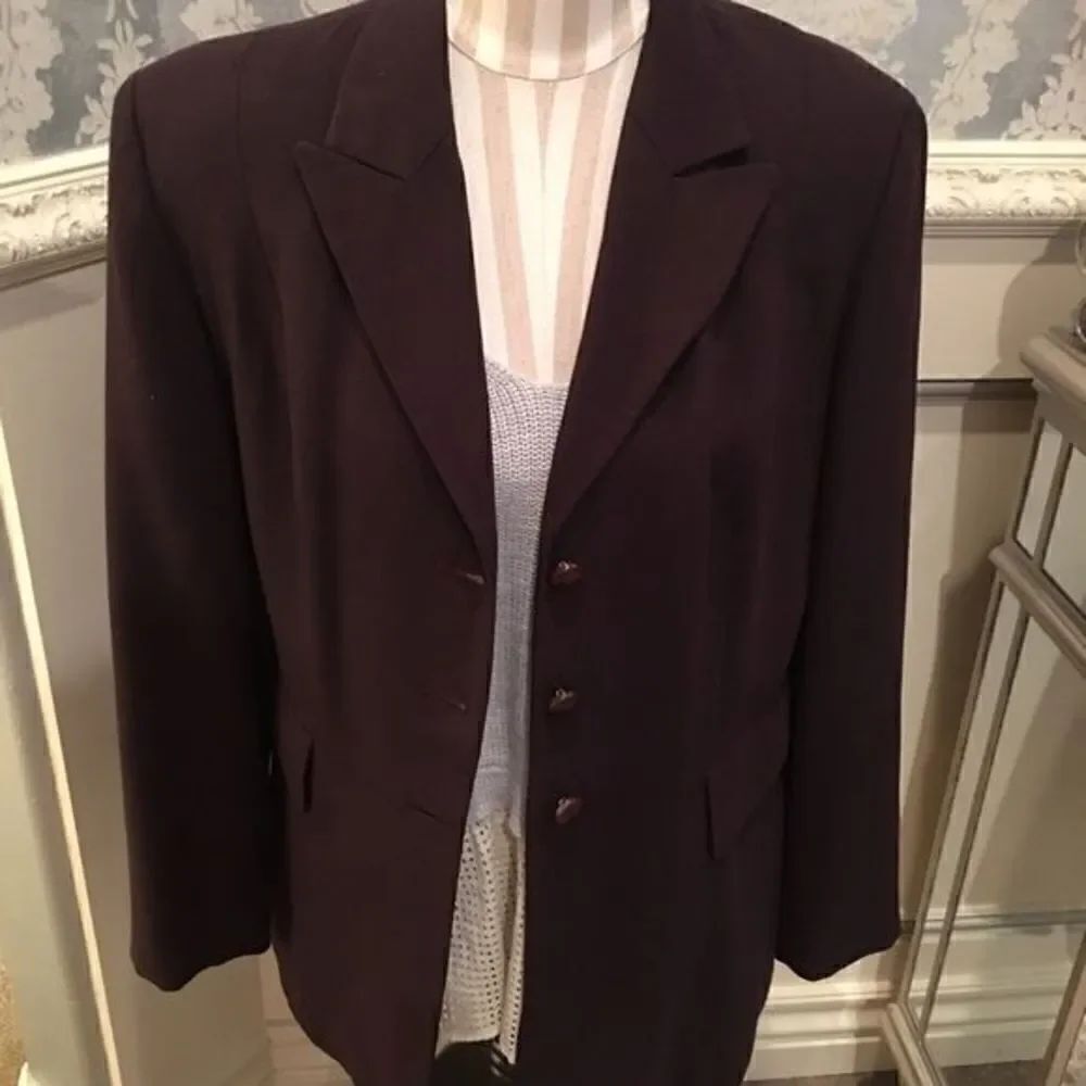 16 Plum Purple Suit! Classic!